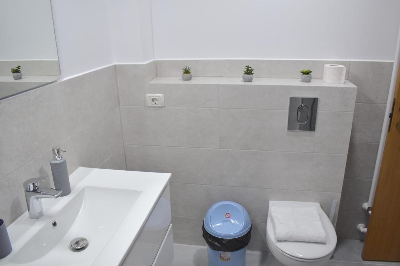 Cosy&Minimalistic Apartments - Haret Building Sinaia Eksteriør bilde