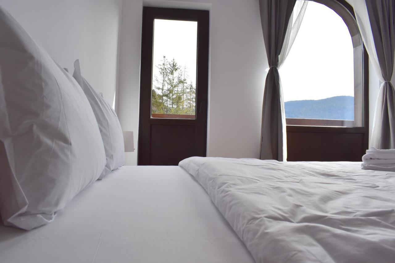 Cosy&Minimalistic Apartments - Haret Building Sinaia Eksteriør bilde